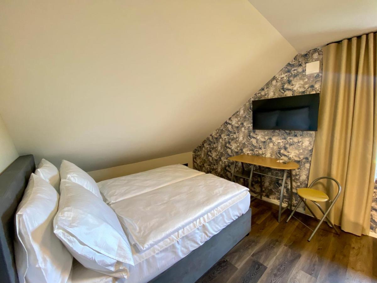 Boutique Hotel Zbilje Ngoại thất bức ảnh