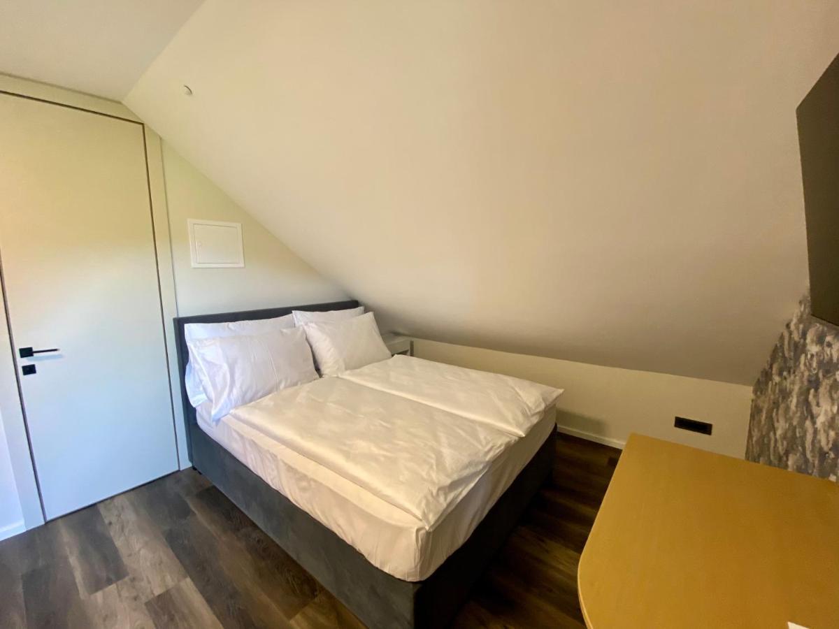 Boutique Hotel Zbilje Ngoại thất bức ảnh